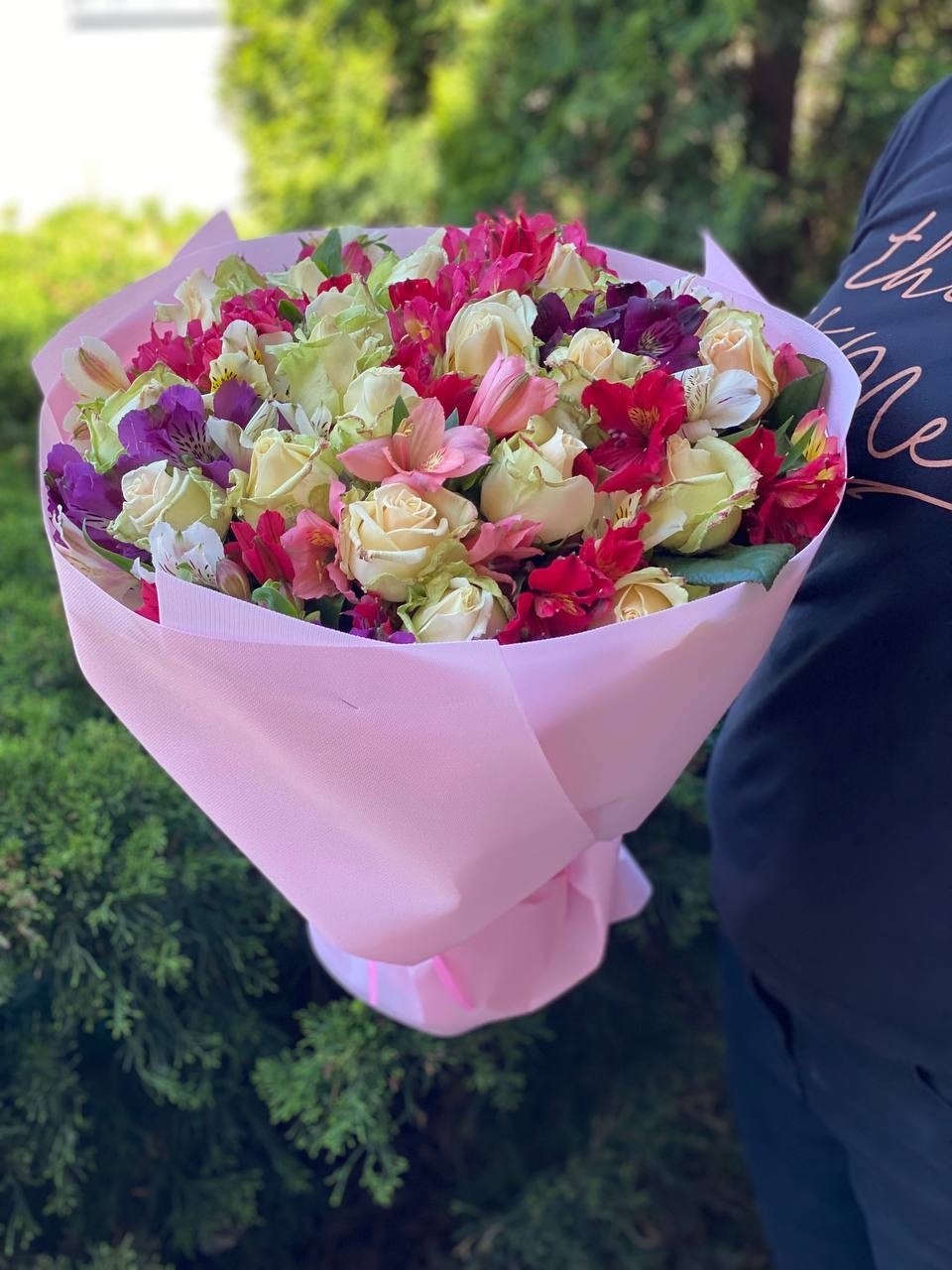 Bukiet 39 gałązek — Vanda & Alstremeria