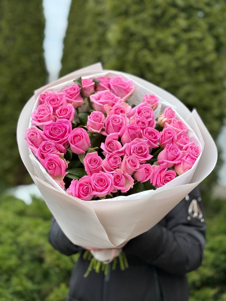 39 роз цвета морской волны