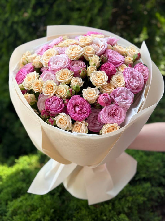 39 роз сортов Таня и Леди Бомбастик