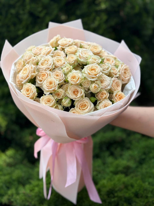 39 веток роз сорта Таня