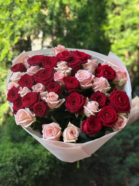 39 роз сортов Гран При и Кимберли