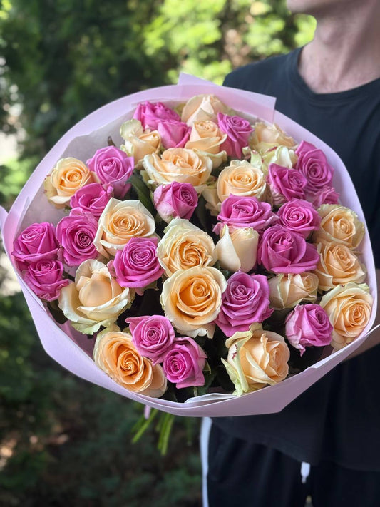 39 роз цвета морской волны и персика