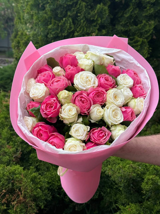 39 пионовидных роз – Мисс Бомбастик и Лайт