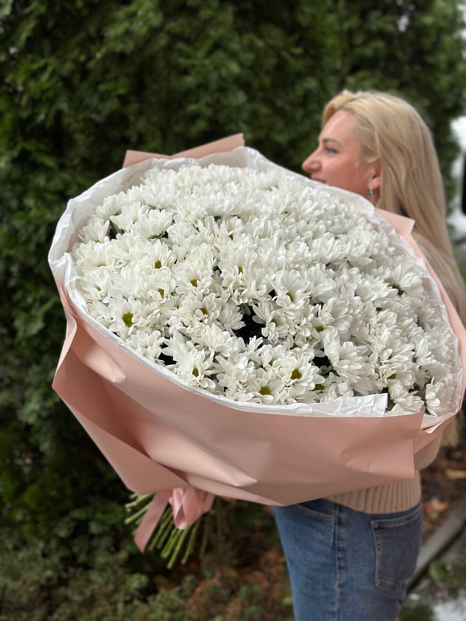 НОВОЕ УПАКОВАНИЕ 49 гилковых хризантем (сорт Білі ромашковидные)