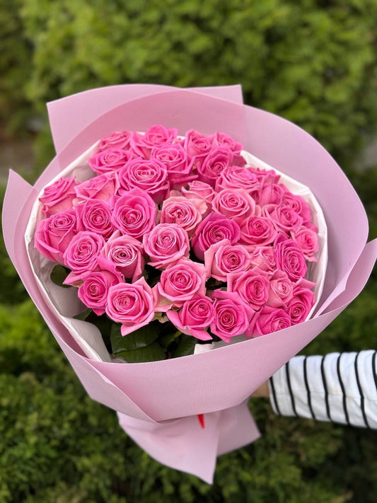 39 роз цвета морской волны