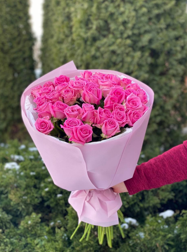 39 роз цвета морской волны