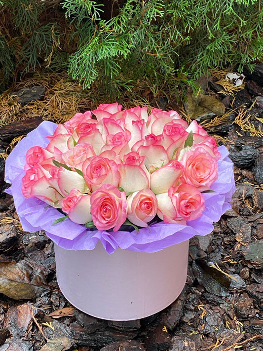 Blumen in einer Hutschachtel, Größe M, Sorte Jumilia