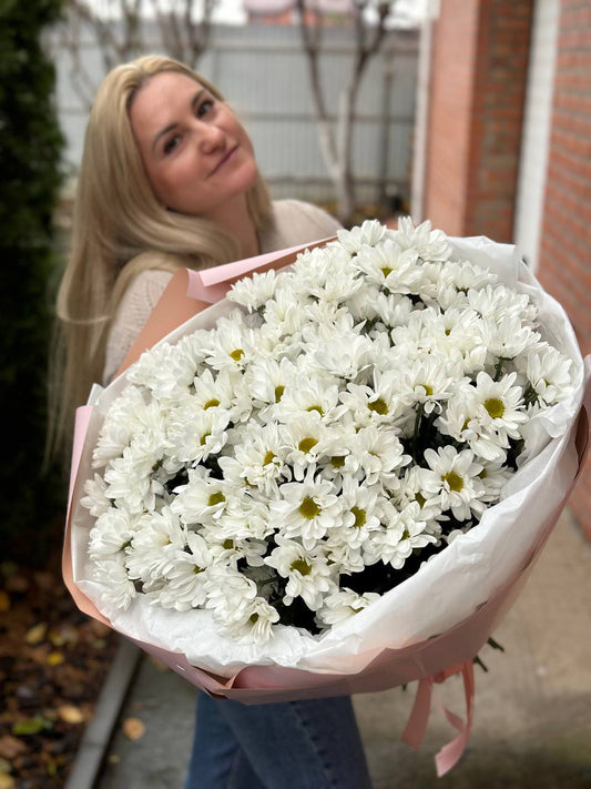 НОВЕ ПАКУВАННЯ 19 гілкових хризантем (сорт Білі ромашковидні)