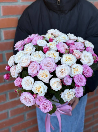 Hutschachtel Größe XL 51 Rosen (Sorte Bombastic, Lady Bombastic)
