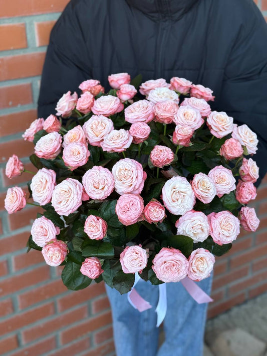 Hutschachtel Größe XL 51 Rosen (Sorte Bombastic)
