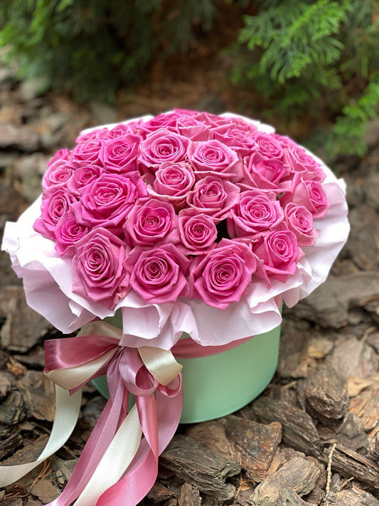 Blumen in einer Hutschachtel, Größe M, Sorte Aqua