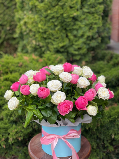 Hutschachtel Größe XL 51 Rosen (Sorte Miss Bombastic und Line)
