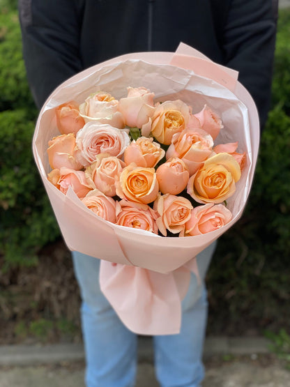 19 Rosen Sorte Ember Sun pudrige Pfingstrosenrosen