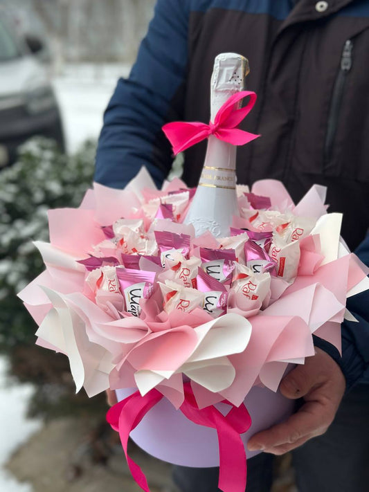Geschenkbox Größe M (Pralinen und Festgetränk)
