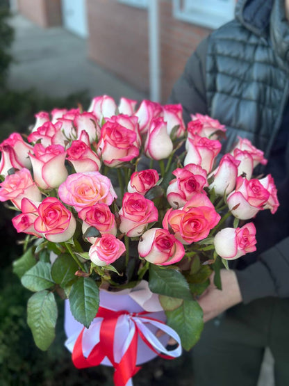 Hutschachtel Größe XL 39 Rosen (Sorte Jumilia)
