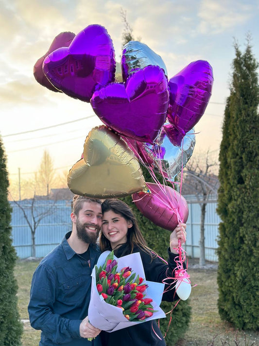 Набір 49 тюльпанів + 10 фольгованих сердець асорті🎈