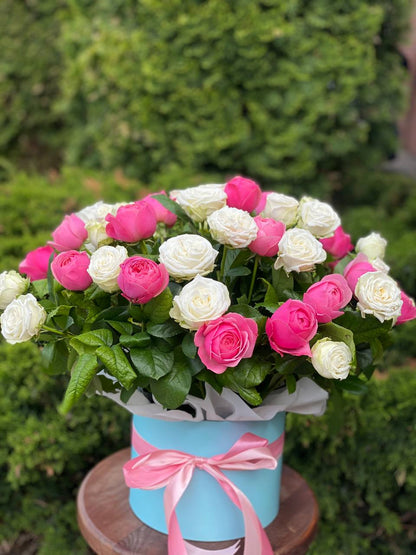 Hutschachtel Größe XL 51 Rosen (Sorte Miss Bombastic und Line)
